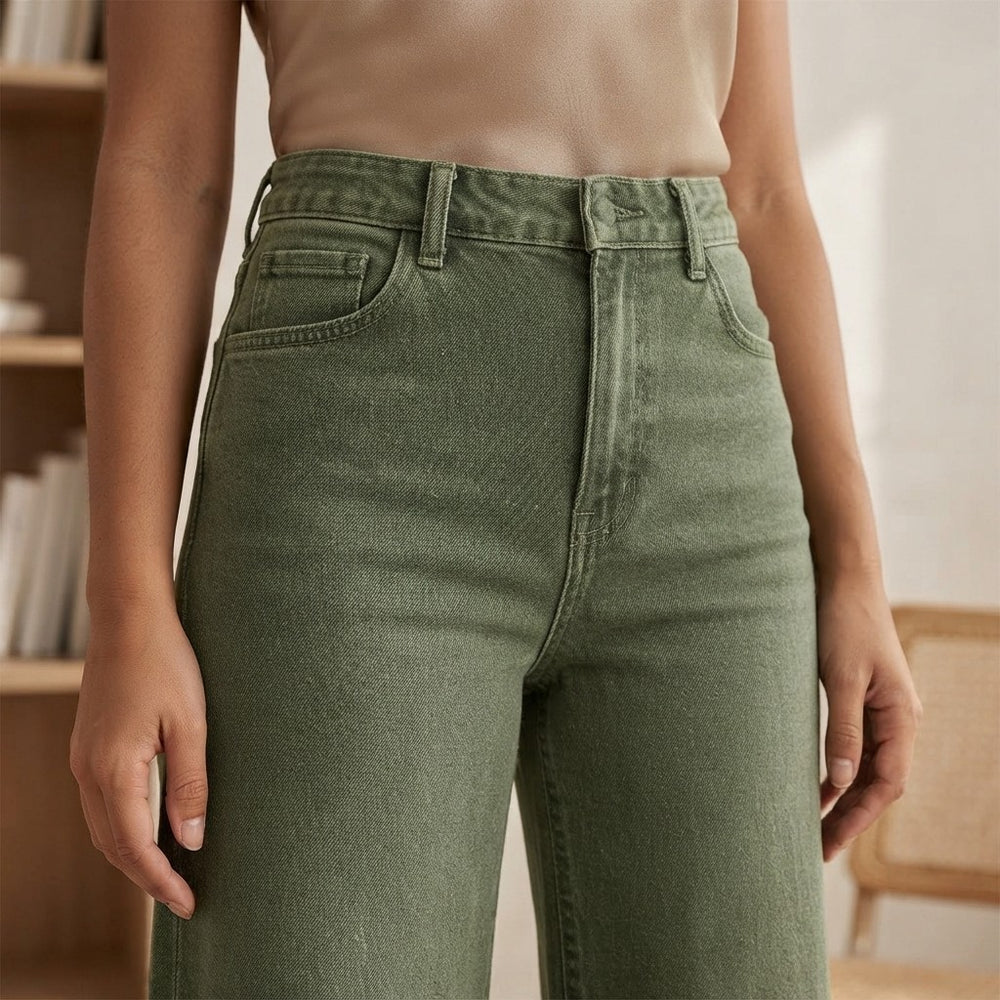 Vintage High-Waisted Wide-Leg Jeans